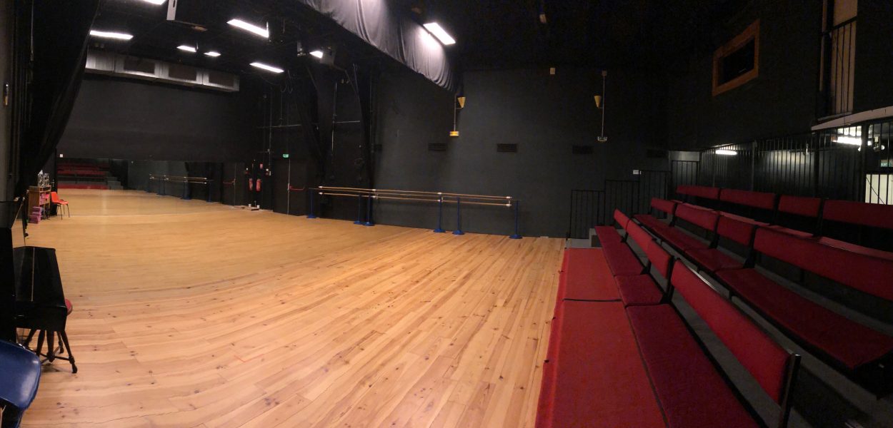 Salle Théâtre 410 - 3.ND